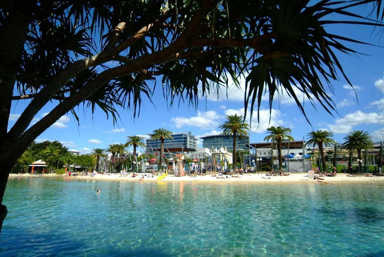 Million Dollar Views With King Bed, Pool, Gym, Wifi Lejlighed Brisbane Australien