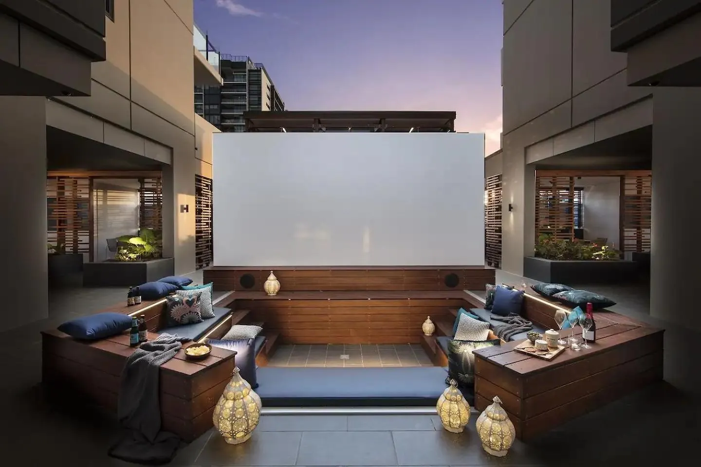 Million Dollar Views With King Bed, Pool, Gym, Wifi Apartment Brisbane