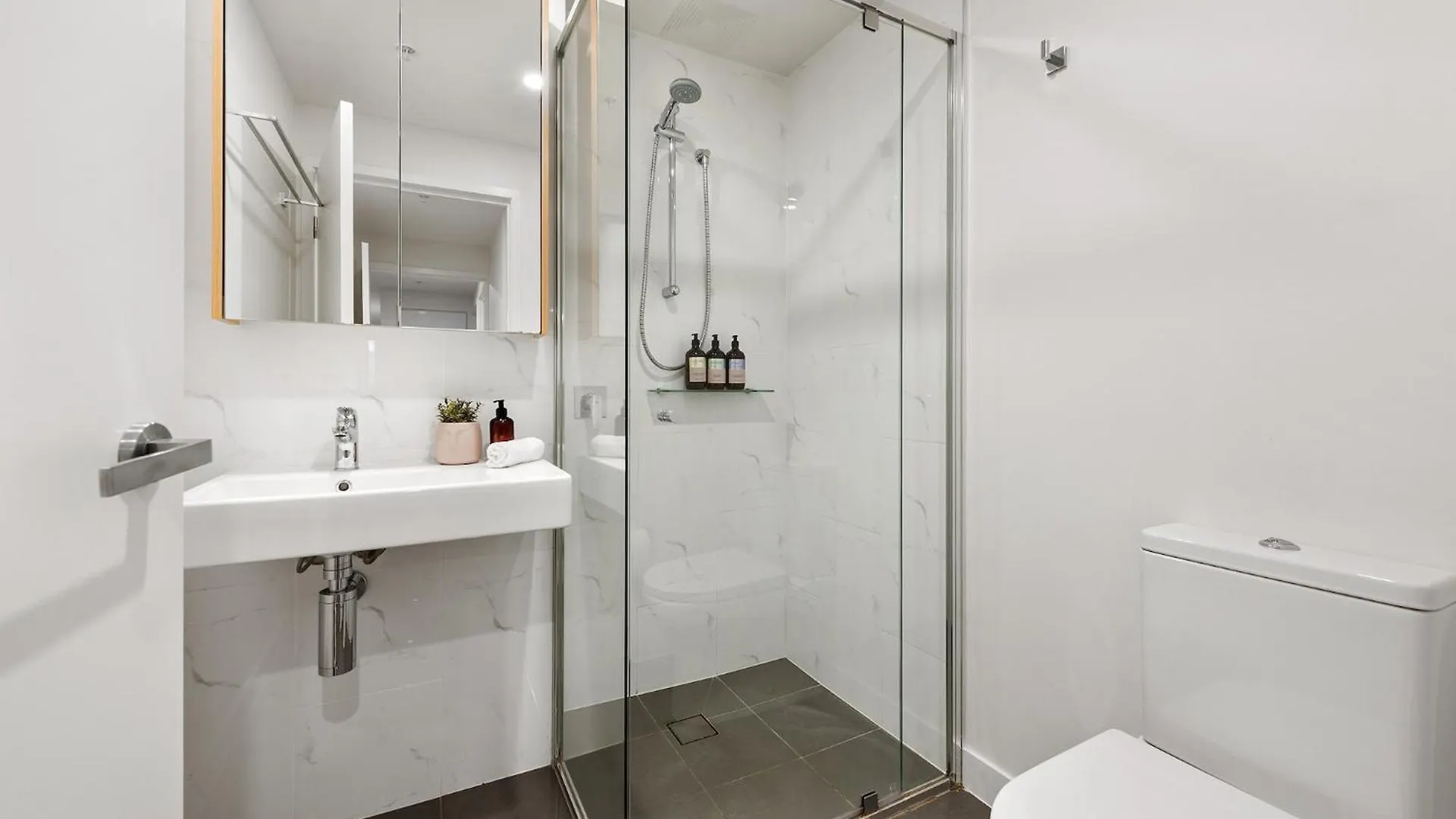 Million Dollar Views With King Bed, Pool, Gym, Wifi Apartment Brisbane 0*,